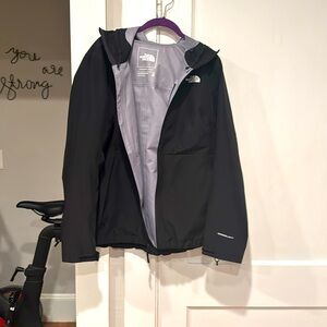Extra large women’s north face future light rain jacket
